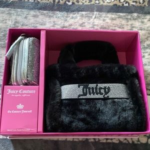 Juicy Couture Tote Bag with a Barrel Coin Purse Included